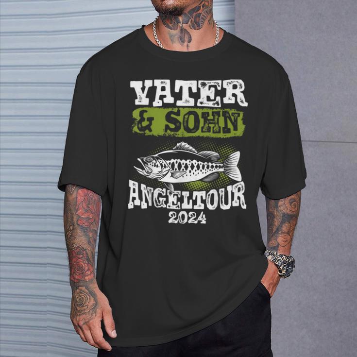 Vater & Sohn Angeltour 2024 Papa Angelnatertag Angler T-Shirt Geschenke für Ihn