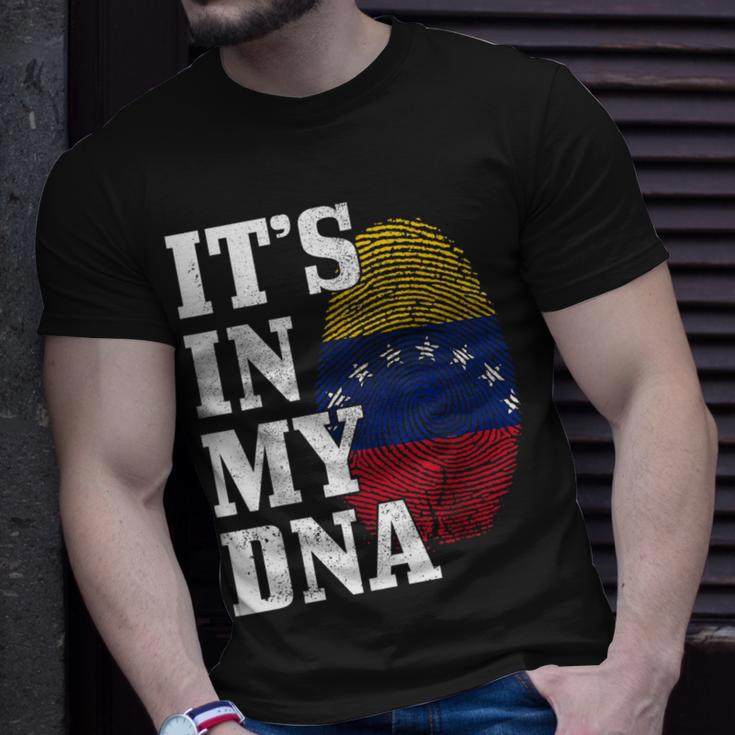 Venezuela It's In My Dna Flag Pride Roots Vintage Venezuelan T-Shirt Gifts for Him