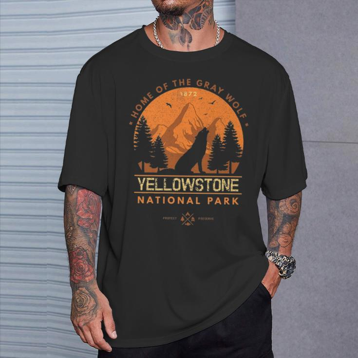 Yellowstone Home Of Gray Wolf Wildlife T-Shirt Gifts for Him