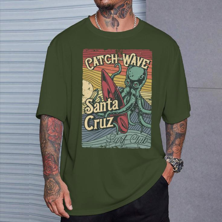 Retro Vintage Surf Club Octopus Surfboard Ca Santa Cruz T-Shirt Gifts for Him