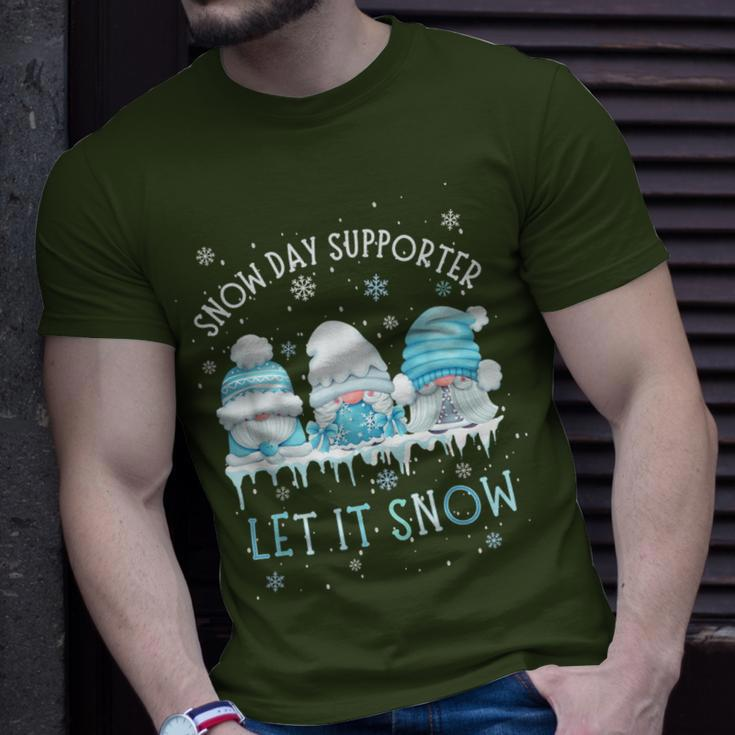 Snow Day Supporter Let It Snow Cute Blue Gnome Xmas Holiday T-Shirt Gifts for Him