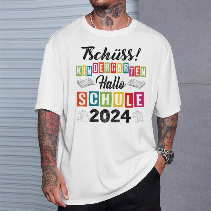 Kinder Tschüss Kindergarten Hallo Schule 2024 Kita Abgänger T-Shirt Geschenke für Ihn