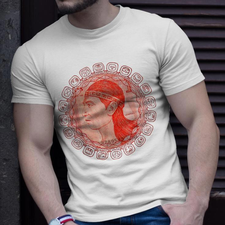 Lempira Circular Mayan Frame Honduras Cacique MW T-Shirt Gifts for Him