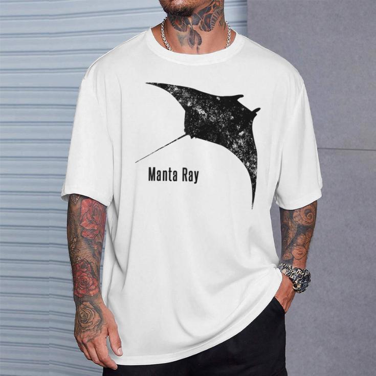 Manta Ray Vintage Manta Ray T-Shirt Gifts for Him