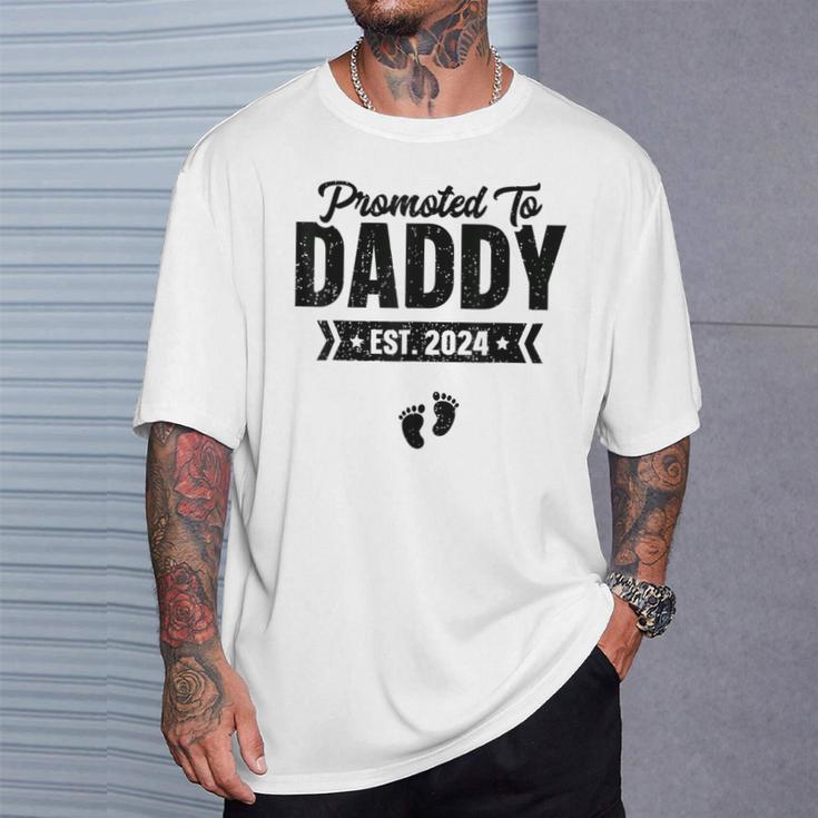 Promoted To Daddy Est 2024 Baby-Geschenke Für Neuen Papa T-Shirt Geschenke für Ihn