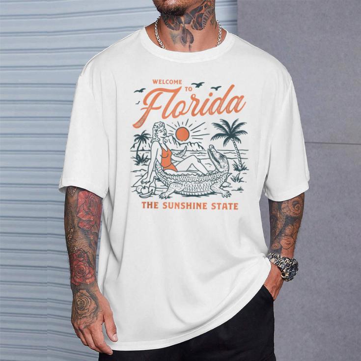 Welcome To Florida Vintage Gator Beach Sunshine State T-Shirt Gifts for Him