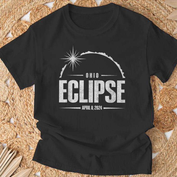 2024 Total Eclipse Path Of Totality Ohio 2024 T-Shirt Gifts for Old Men