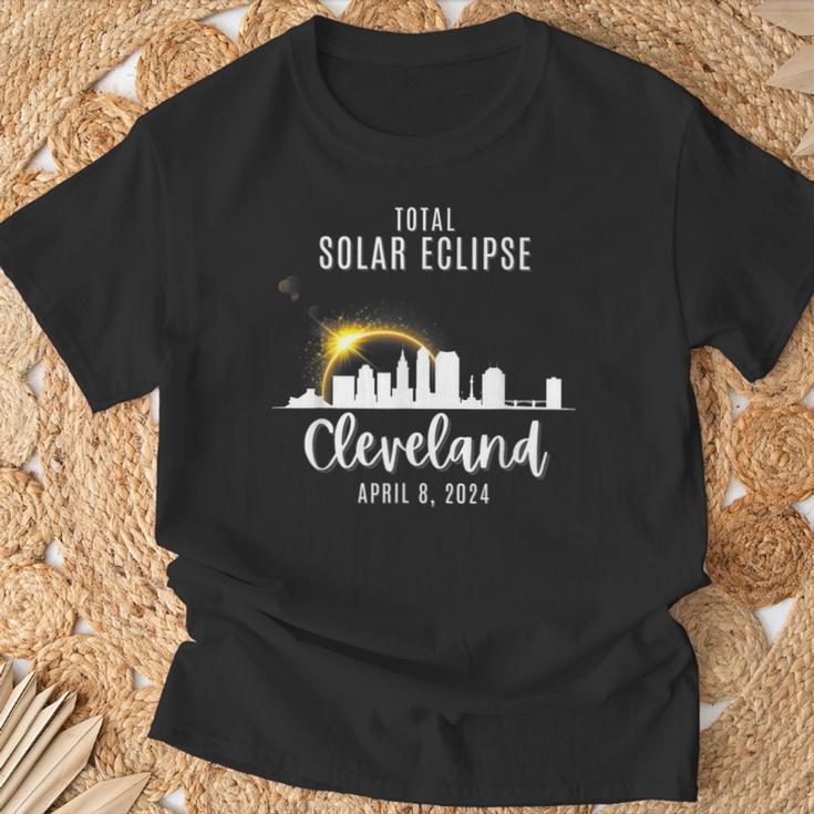 2024 Total Solar Skyline Eclipse In Cleveland Ohio April 8 T-Shirt Gifts for Old Men