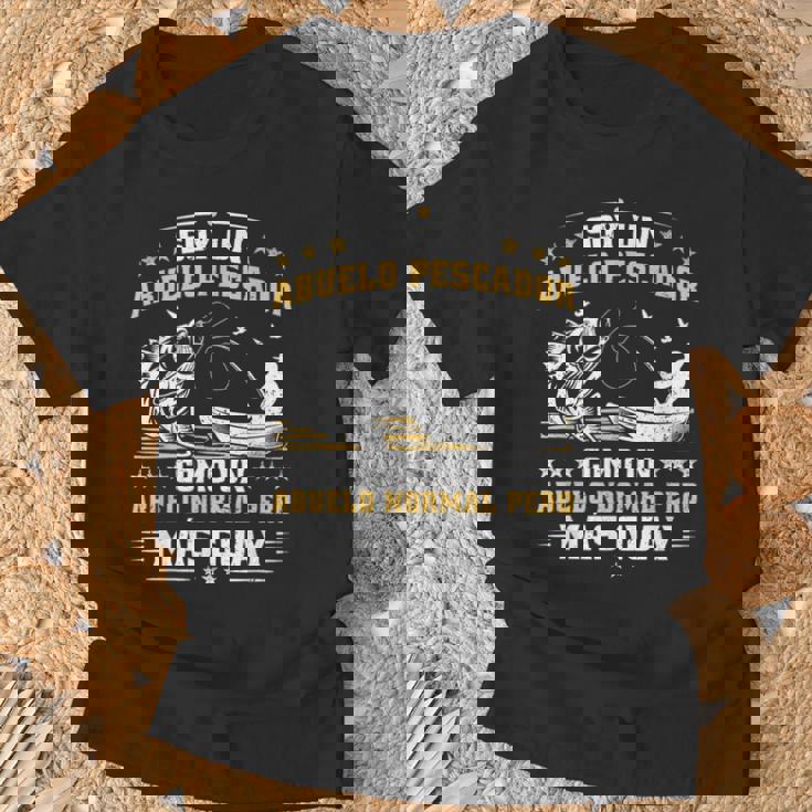 Abuelo Pescador Divertido Pesca Día Del Padre Regalo Abuelo Camiseta unisex Regalos para ancianos