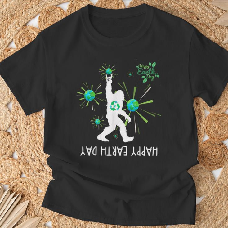 Add Some Humor To Earth Day With A Search For Bigfoot T-Shirt Gifts for Old Men