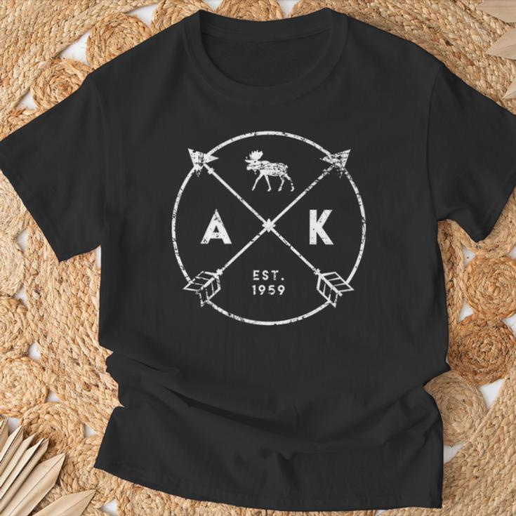 Alaska Adventure Est 1959 Moose Arrows Tribal State T-Shirt Gifts for Old Men