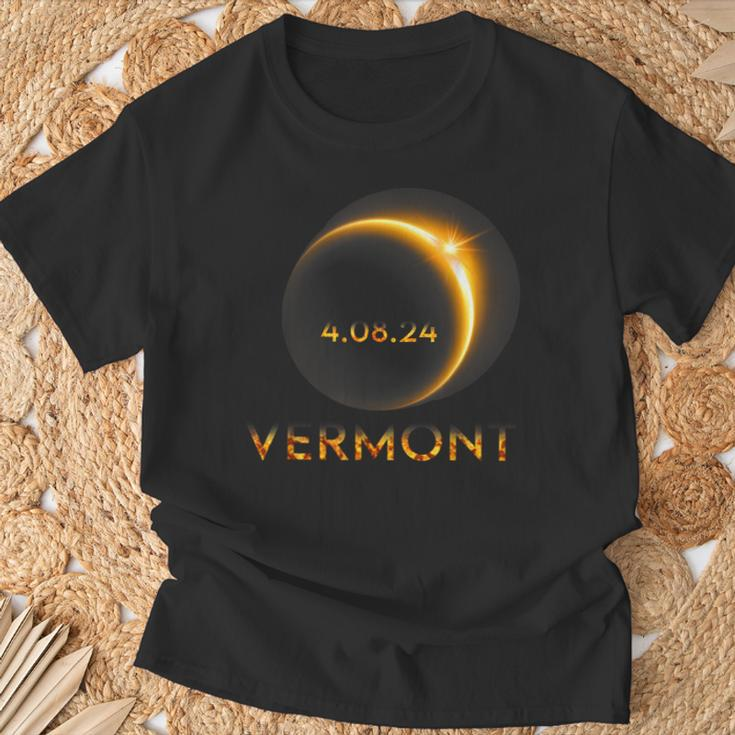 America Total Solar Eclipse 2024 Vermont 04 08 24 Usa T-Shirt Gifts for Old Men