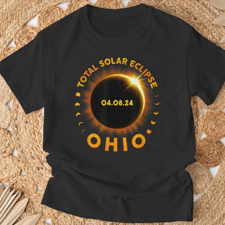 American Total Solar Eclipse April 8 2024 Ohio Totality T-Shirt Gifts for Old Men