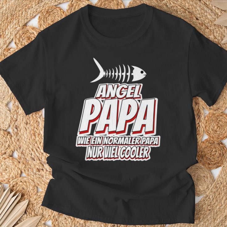 Angel Angler Papa Spruch Wie Ein Normaler Papa Nur Cooler T-Shirt Geschenke für alte Männer