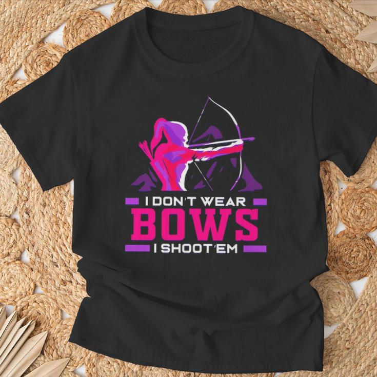 Archery Girl Archer Bow And Arrow Hunter Lady T-Shirt Gifts for Old Men