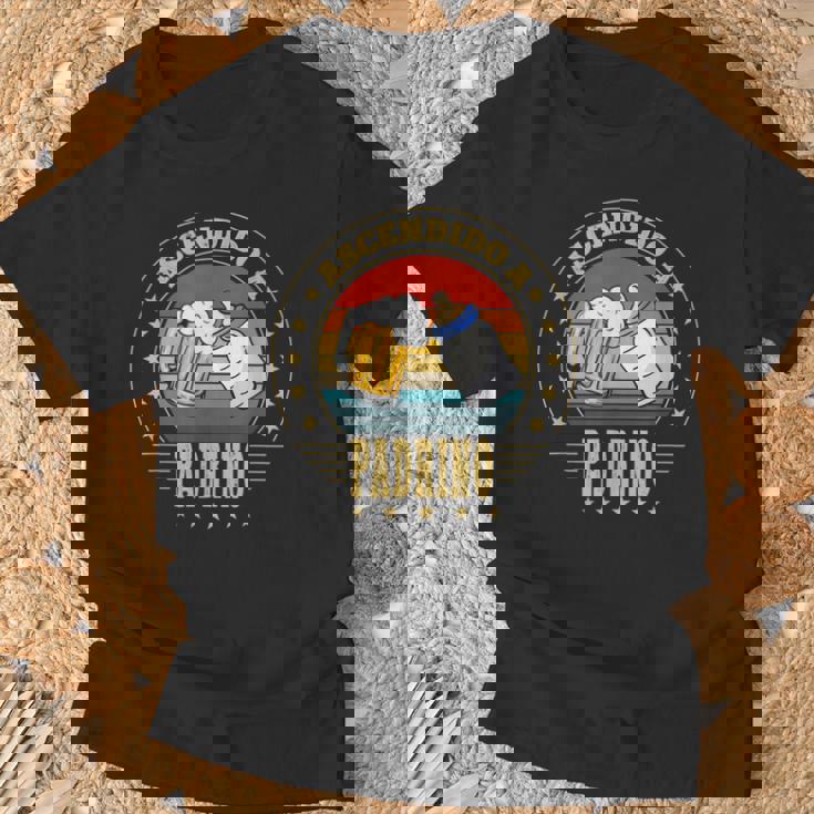 Ascendido A Padrino 2023 Anunciar Abuelos Primerizos Papa Camiseta unisex Regalos para ancianos