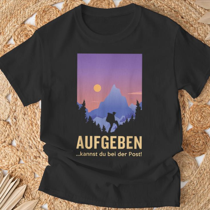 Aufgeben Kannst Du Bei Der Post Wander Mountains T-Shirt Geschenke für alte Männer