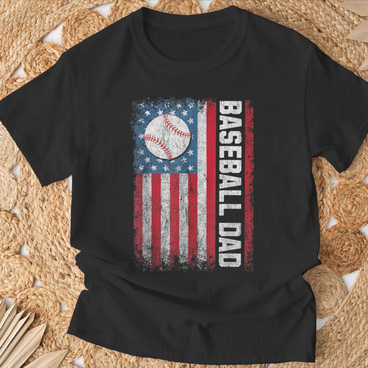 Baseball Dad Usa American Flag Patriotic Dad Father's Day T-Shirt Gifts for Old Men