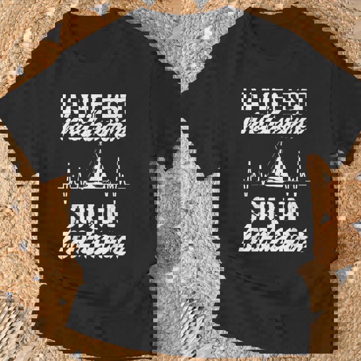 Bateau Àoile Bateaux Laie Est Meilleure Sur Un Bateau T-Shirt Cadeaux pour les vieillards