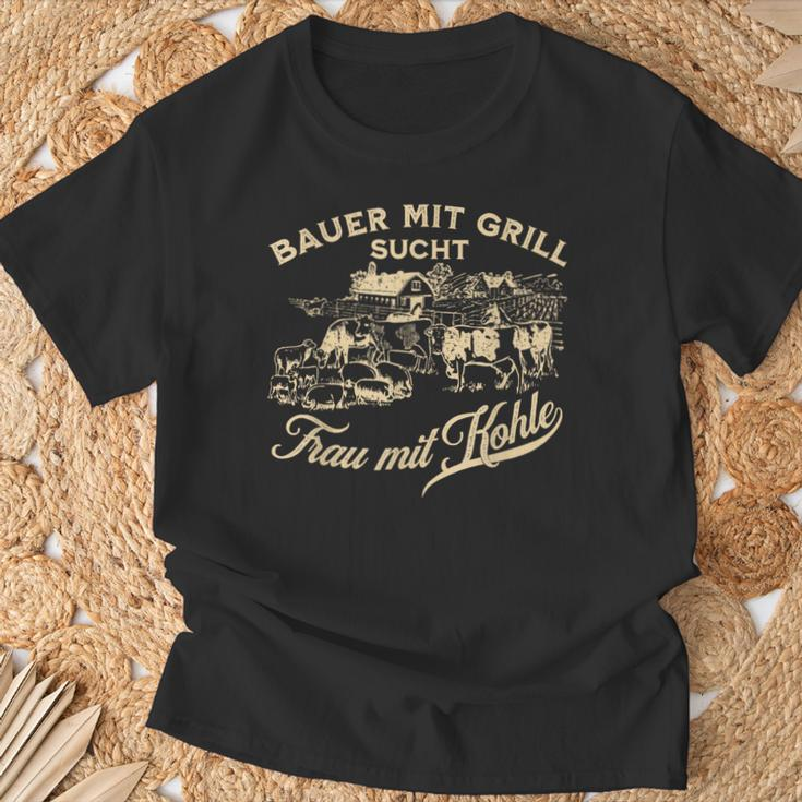 'Bauer Mit Grill Sucht Frau Mit Kohle' German Language T-Shirt Geschenke für alte Männer