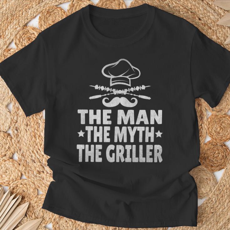 Bbq Der Mann Der Mythos Der Griller Lustiger Papaatertag T-Shirt Geschenke für alte Männer