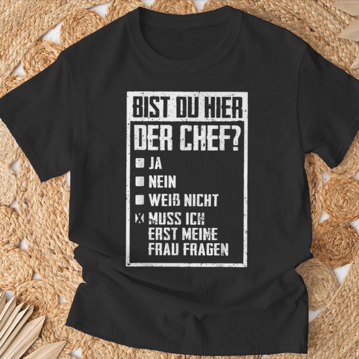 Bist Du Hier Der Chef Bist Du Hier Der Chef Black S T-Shirt Geschenke für alte Männer