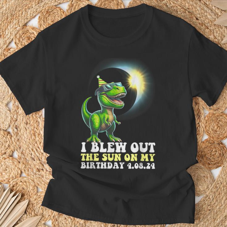 I Blew Out The Sun On Birthday Dinosaur 2024 Solar Eclipse T-Shirt Gifts for Old Men
