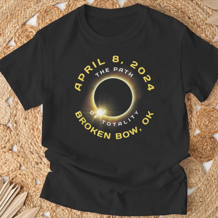Broken Bow Oklahoma Solar Eclipse Totality April 8 2024 T-Shirt Gifts for Old Men