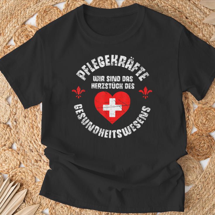 Care Care Care Heart Slogan Idea T-Shirt Geschenke für alte Männer