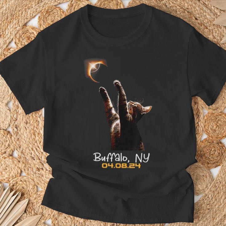 Cat Total Solar Eclipse Buffalo New York T-Shirt Gifts for Old Men