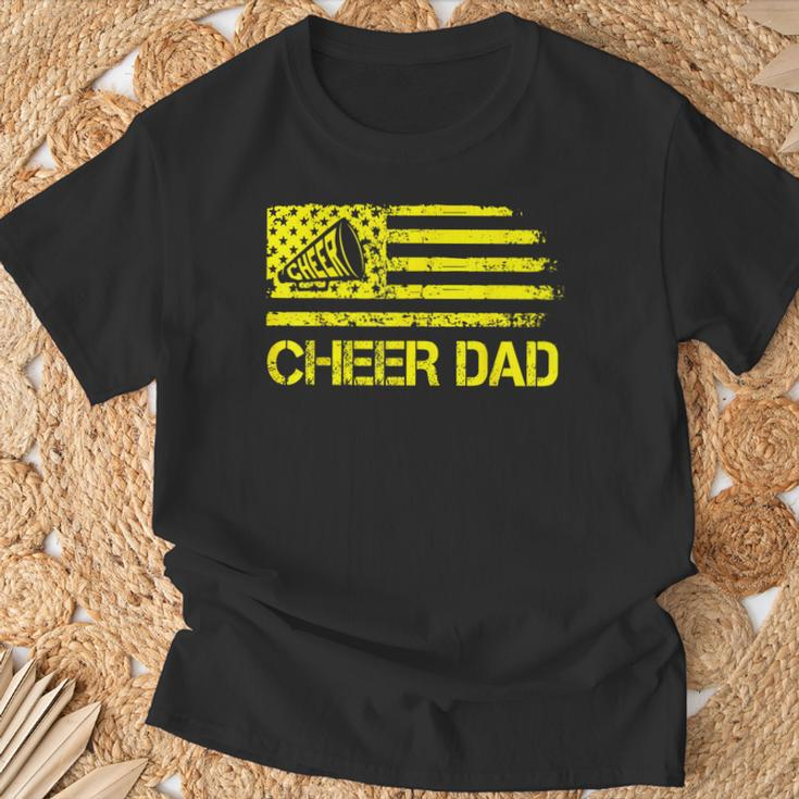 Cheer Dad Cheerleading Usa Flag Fathers Day Cheerleader T-Shirt Gifts for Old Men