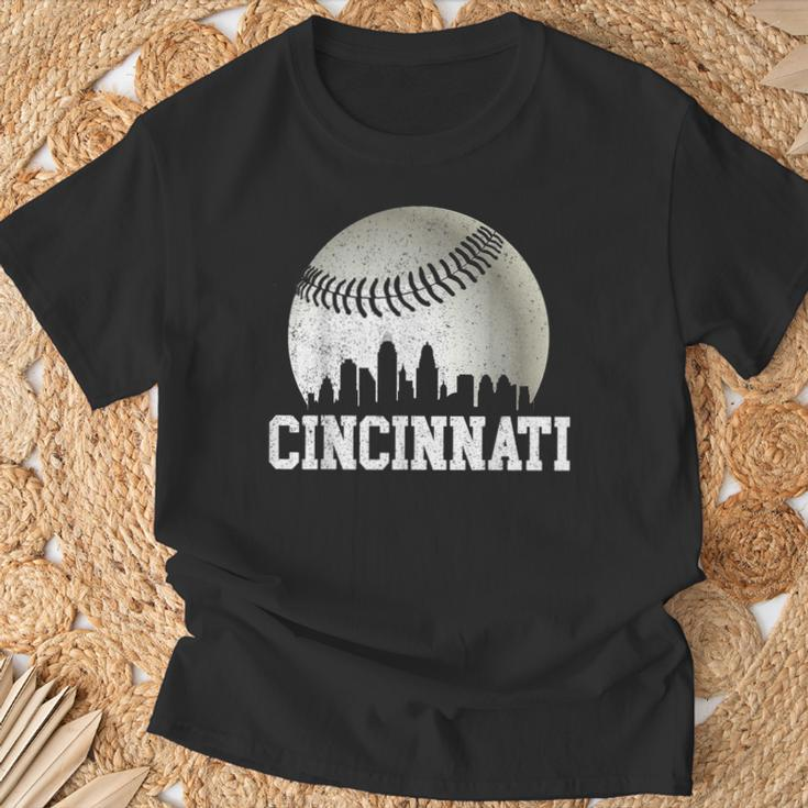Cincinnati Vintage Baseball Distressed Gameday Retro T-Shirt Gifts for Old Men
