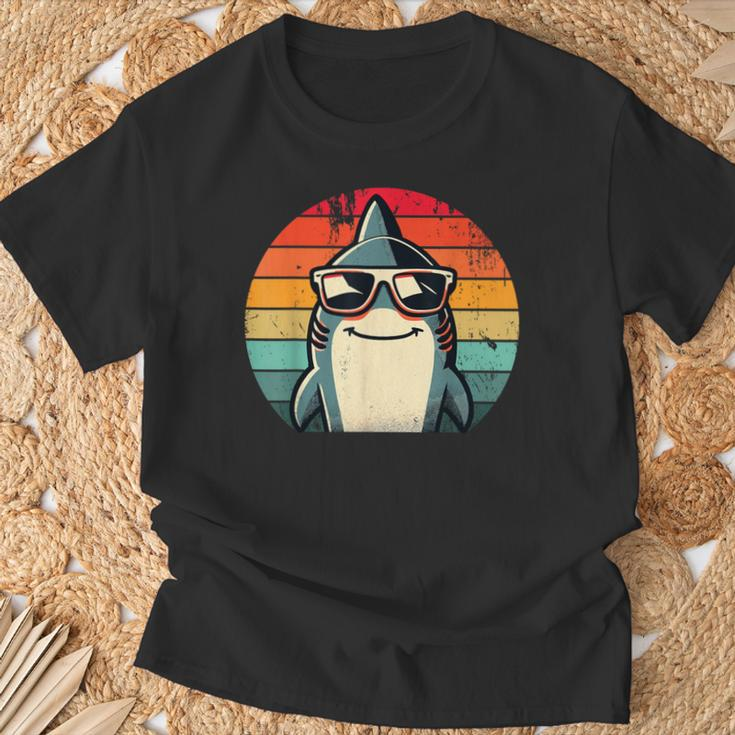 Cool Retro Shark In Sunglasses 70S 80S 90S Shark T-Shirt Gifts for Old Men