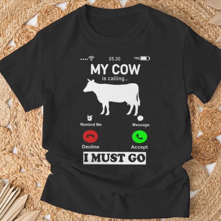 My Cow Is Calling And I Must Go Phone Screen T-Shirt Gifts for Old Men