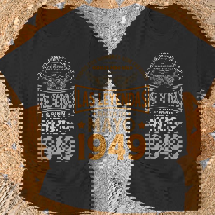 Cumpleaños Hombre Regalos Las Leyendas Mayo 1949 Camiseta unisex Regalos para ancianos
