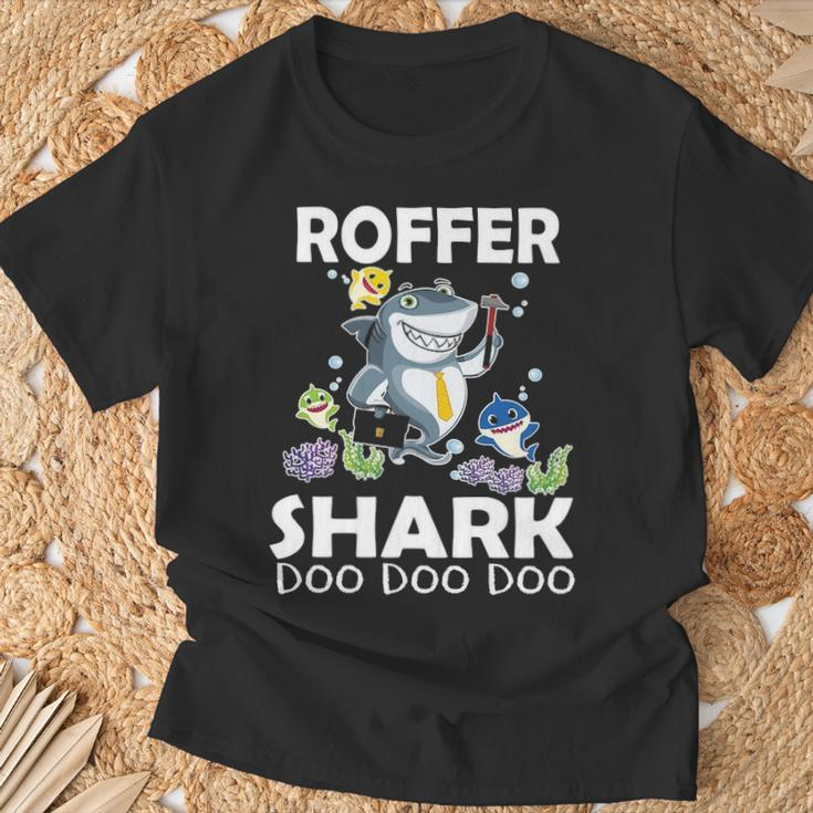 Cute Fishes Swimming In The Sea Smile Roofer SharkT-Shirt Gifts for Old Men