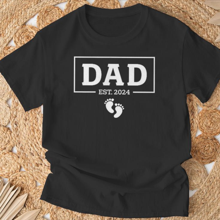 Dad Est 2024 Father's Day First Time Daddy Soon To Be Dad T-Shirt Gifts for Old Men