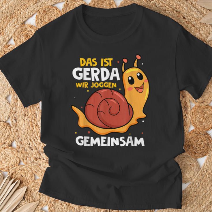 Das Ist Gerda Wir Joggen Gemeinsam Laufen Langsame Schneck T-Shirt Geschenke für alte Männer