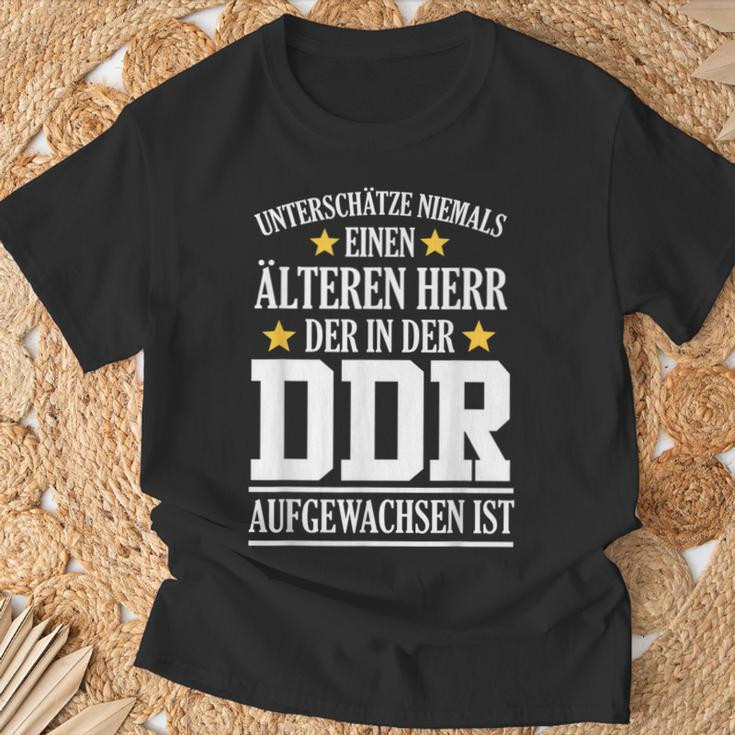 Ddr Ossi Ostdeutschland Saying Older Mr Surprise T-Shirt Geschenke für alte Männer