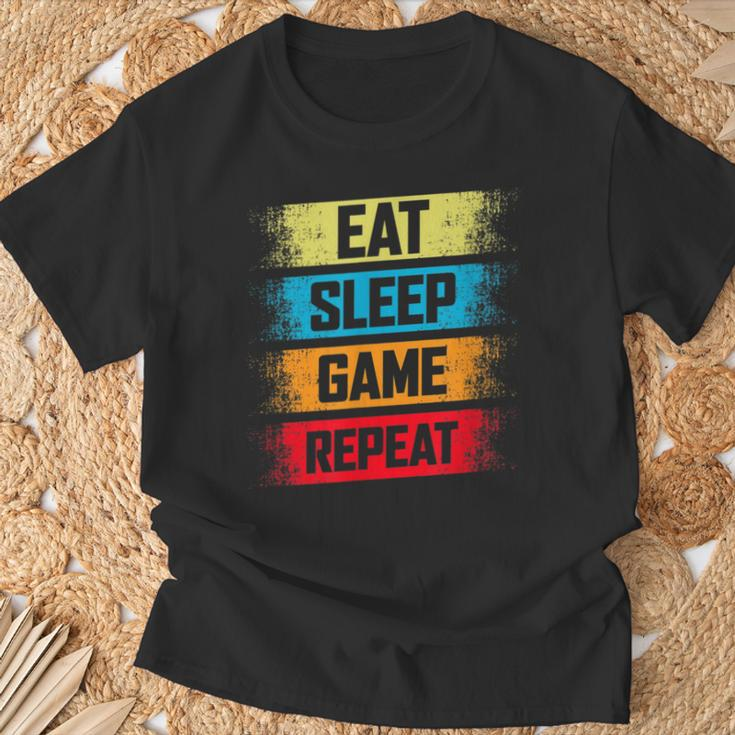 Eat Sleep Game Repeat Gaming T-Shirt Geschenke für alte Männer