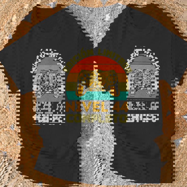 Edición Limitada Nivel 44 Completo Gamer Cumpleaños 44 Años Camiseta unisex Regalos para ancianos