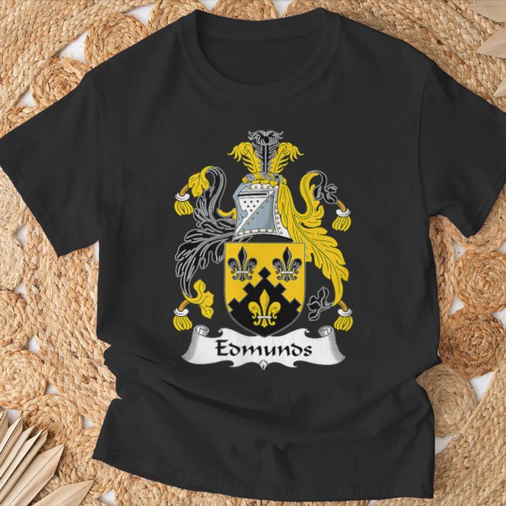 Edmunds Coat Of Arms Family Crest T-Shirt Gifts for Old Men