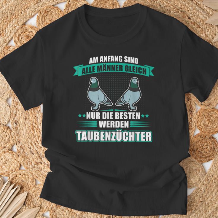 Am Enfang Sind Alle Männer Gleich Pigeon Breeder T-Shirt Geschenke für alte Männer