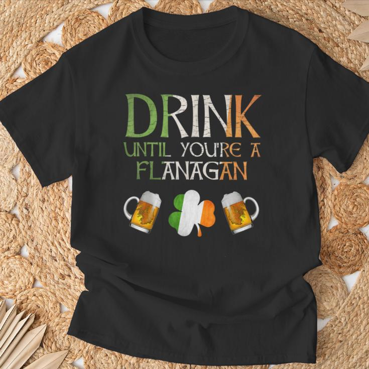 Flanagan Family Name For Proud Irish From Ireland T-Shirt Gifts for Old Men