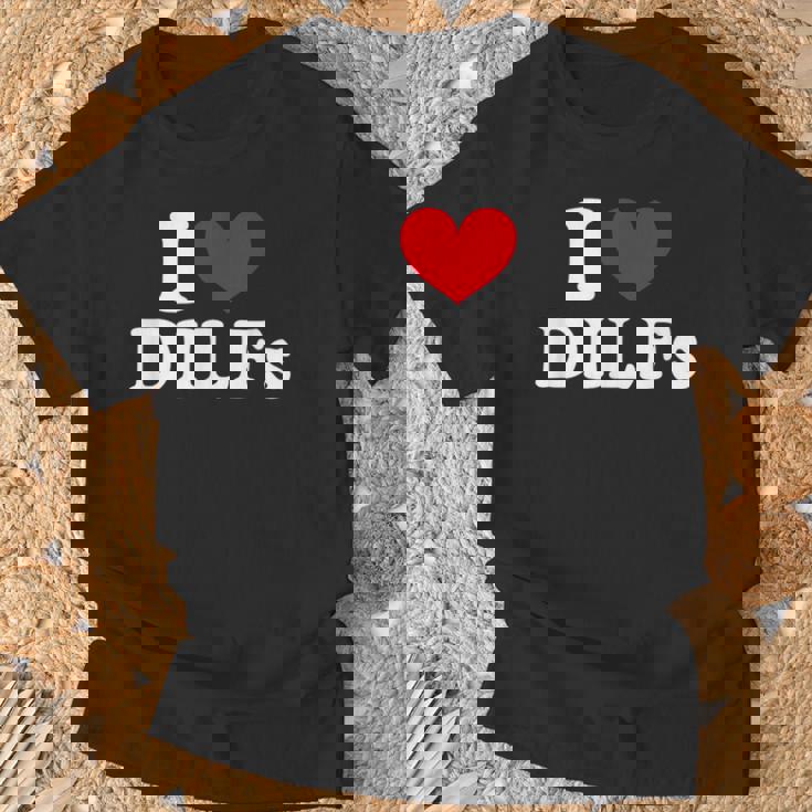 I Love Dilfs I Heart Dilfs Red Heart T-Shirt Geschenke für alte Männer