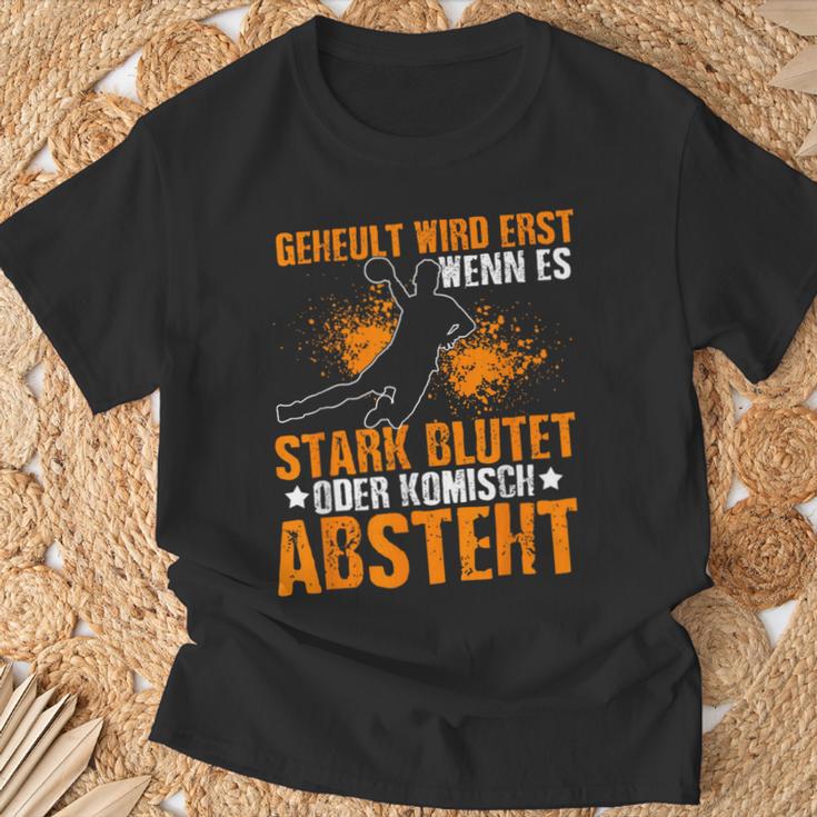 Geheult Wird Erst Wenn Es Stark Blutet Oder Komisch Absteht T-Shirt Geschenke für alte Männer