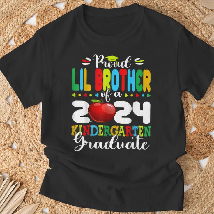 Graduation Proud Lil Brother Of A 2024 Kindergarten Graduate T-Shirt Gifts for Old Men