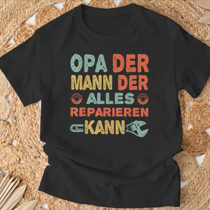 Grandpa Der Mann Der Alles Reparieren Kann T-Shirt Geschenke für alte Männer