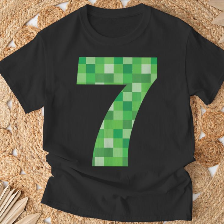 Green Pixel Number 7 7Th Birthday Gamer Number 7 T-Shirt Gifts for Old Men