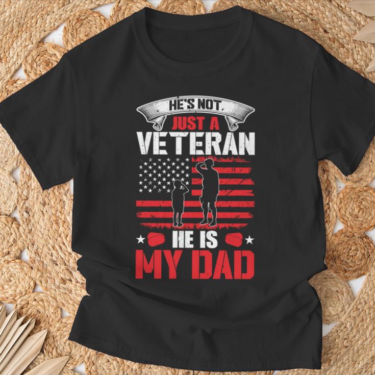 Herren Unterschätzen Niemals Old Manietnam-Veteran Papa Opa T-Shirt Geschenke für alte Männer